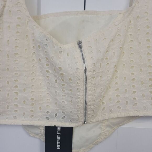 Pretty Little Thing Cream Broderie Anglaise Corset, 12 - Picture 5 of 7